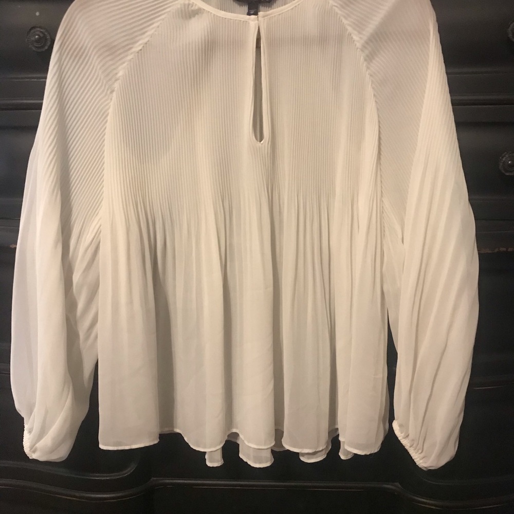 Express Blouse with Volume Sleeve***